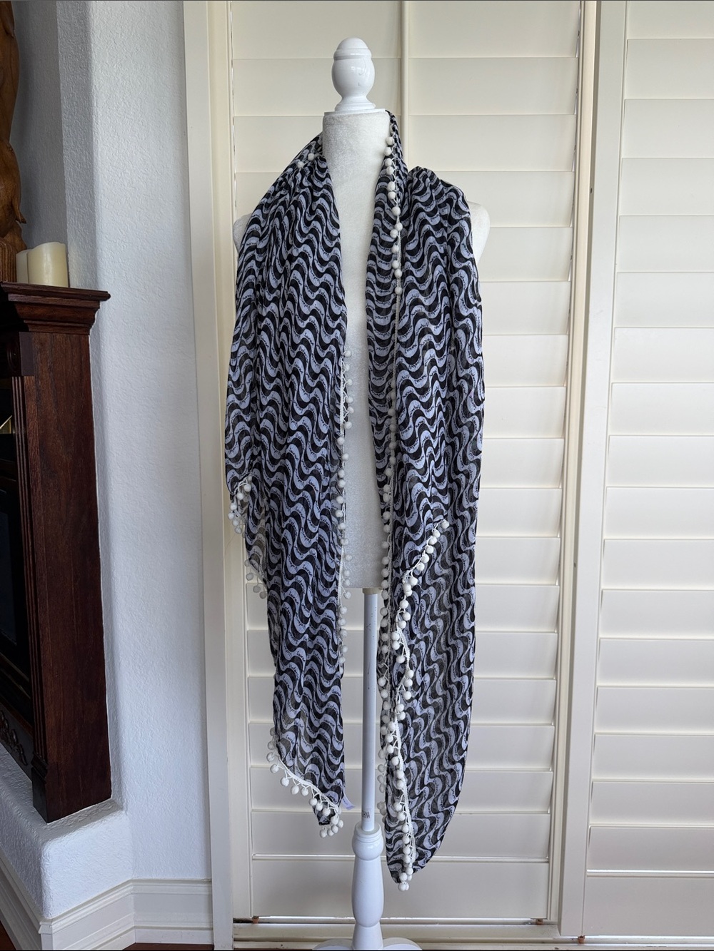 Victoria Secret Black & White Wave Pattern Decorative Scarf Throw